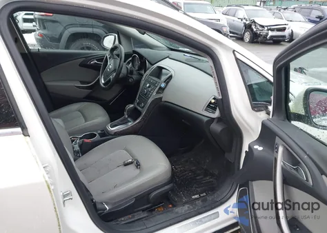 2016 Buick Verano Sport Touring Group из США, поврежденный, VIN 1G4PW5SK2G4177351